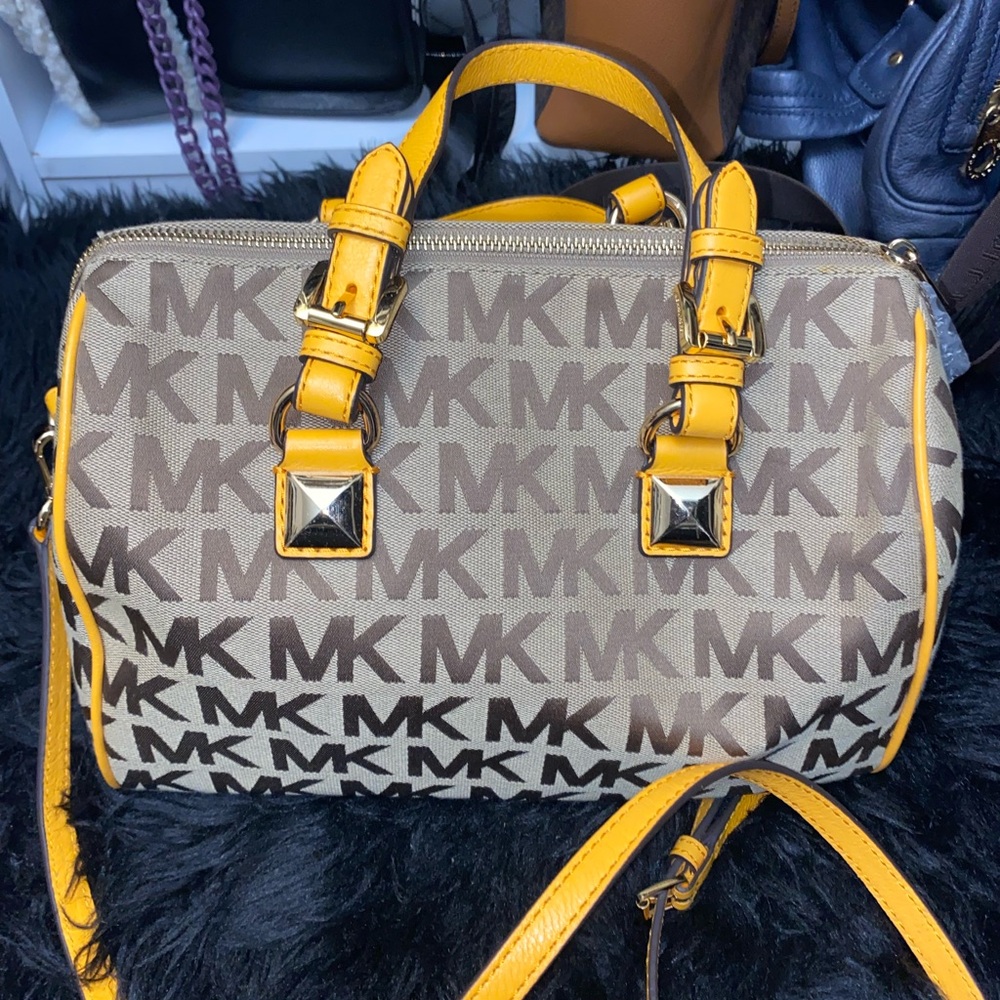 Michael Kors Crossbody tote